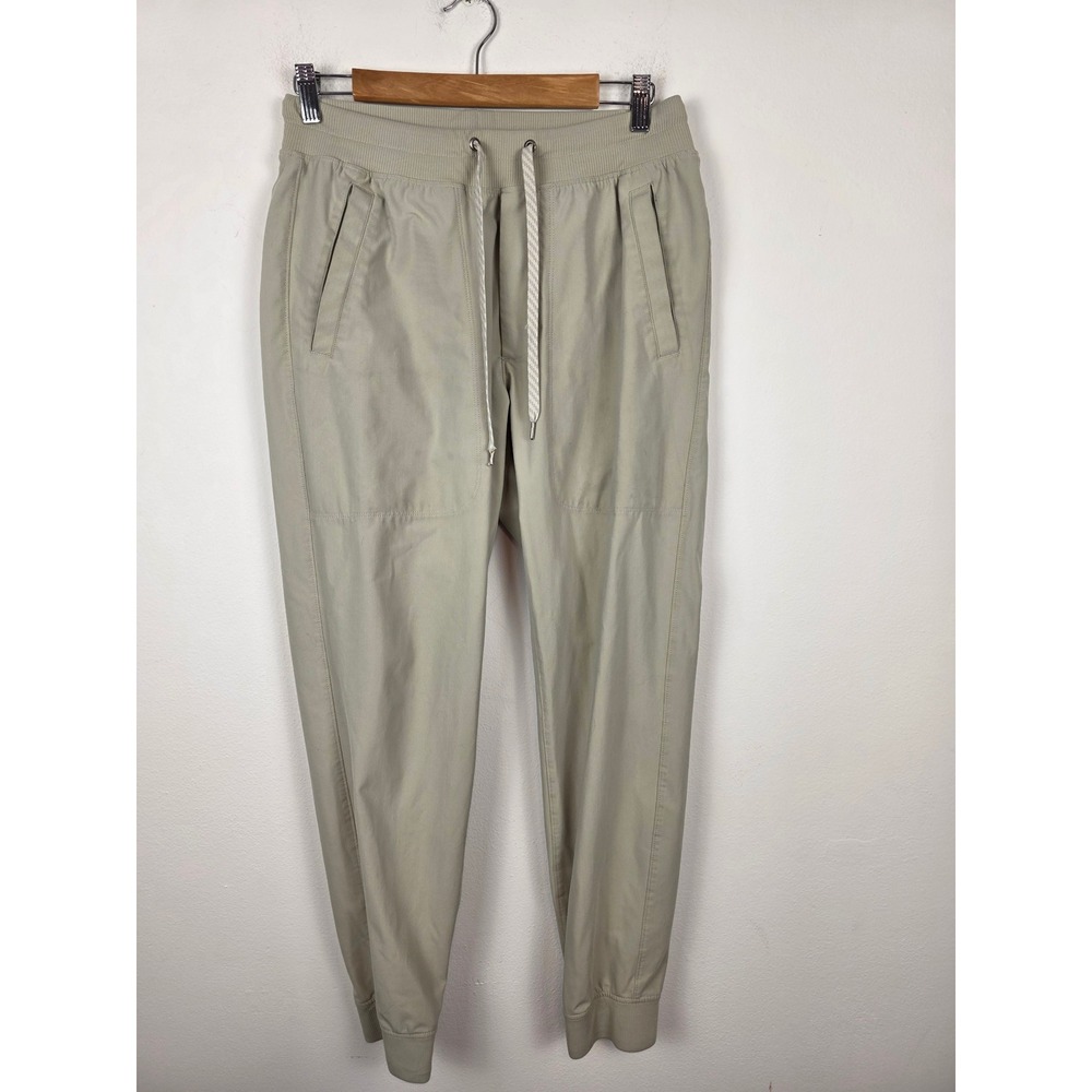 Vuori Meta Jogger Mens Medium Khaki Tan Performance Tapered Pants V436